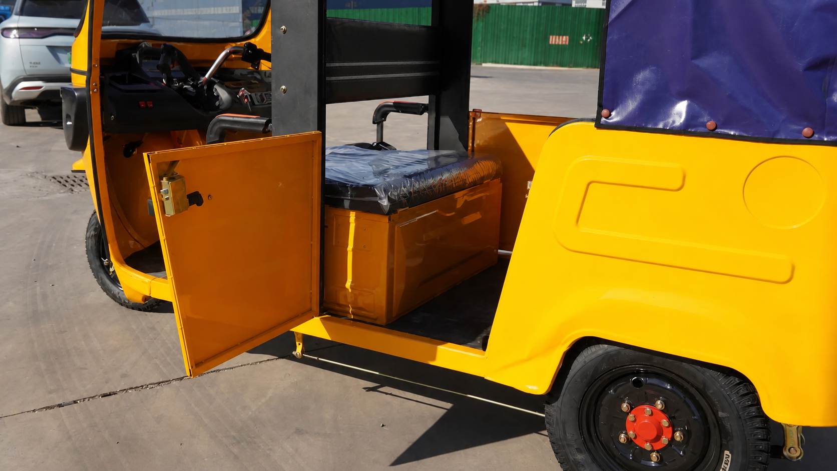 Electric Passenger Tuk Tuk | Double-Row 3-Wheeler | Comfortable City Travel | Hot Sale