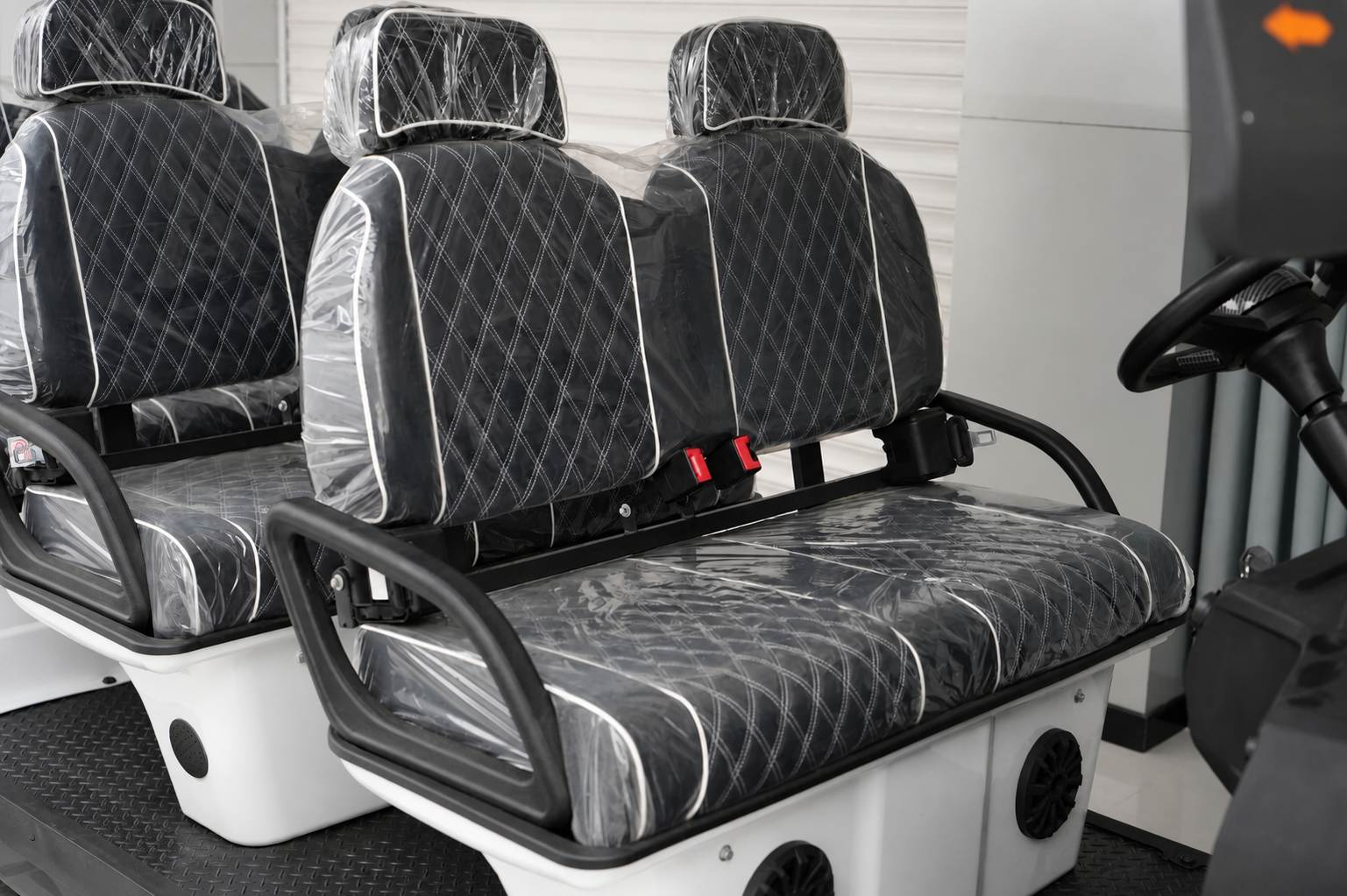 6-Seat Electric Golf Cart | Multi-Passenger Sightseeing Shuttle | Resort & Hotel Transport 6-Seat Electric Golf Cart | Multi-Passenger Sightseeing Shuttle | Resort & Hotel Transport