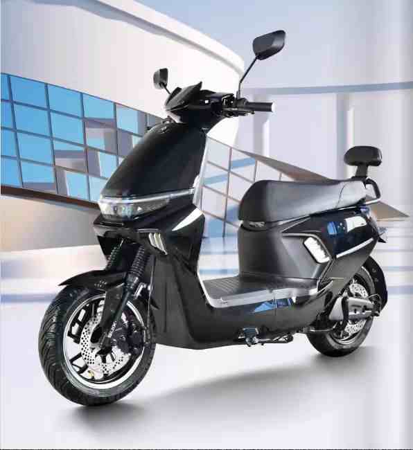 Minimalist Step-Through Electric Scooter with Brushless Motor, LED Headlight